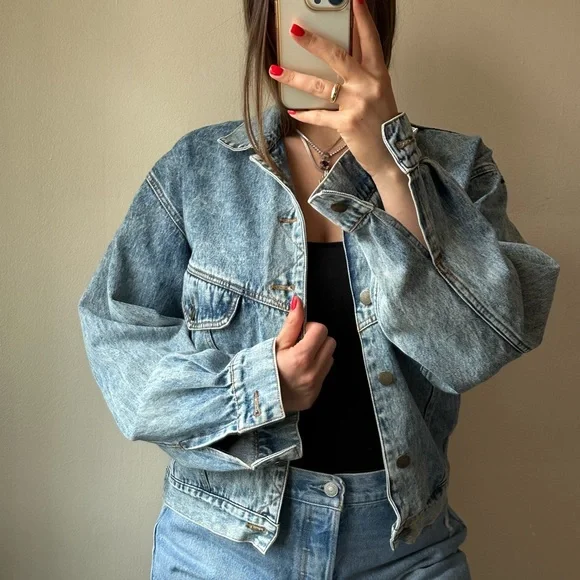 Denim jacket - Picture 1 of 4